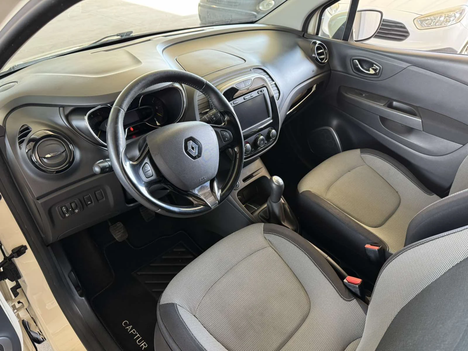 Renault Captur 1.5dci* 90ps* ���� ������* �����*  | Mobile.bg � ����������� 9