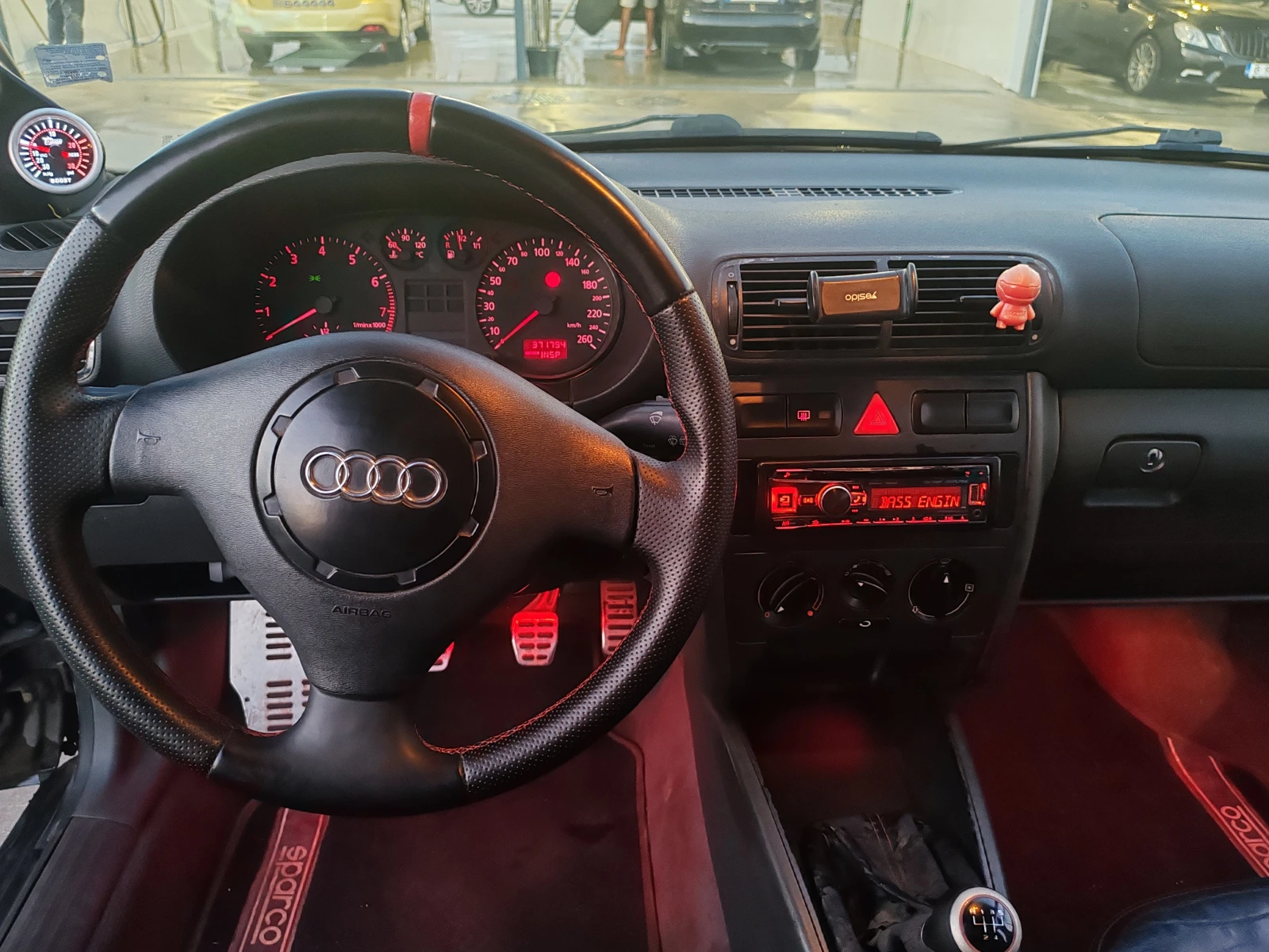Audi A3 1.8Т, снимка 9 - Автомобили и джипове - 55645673