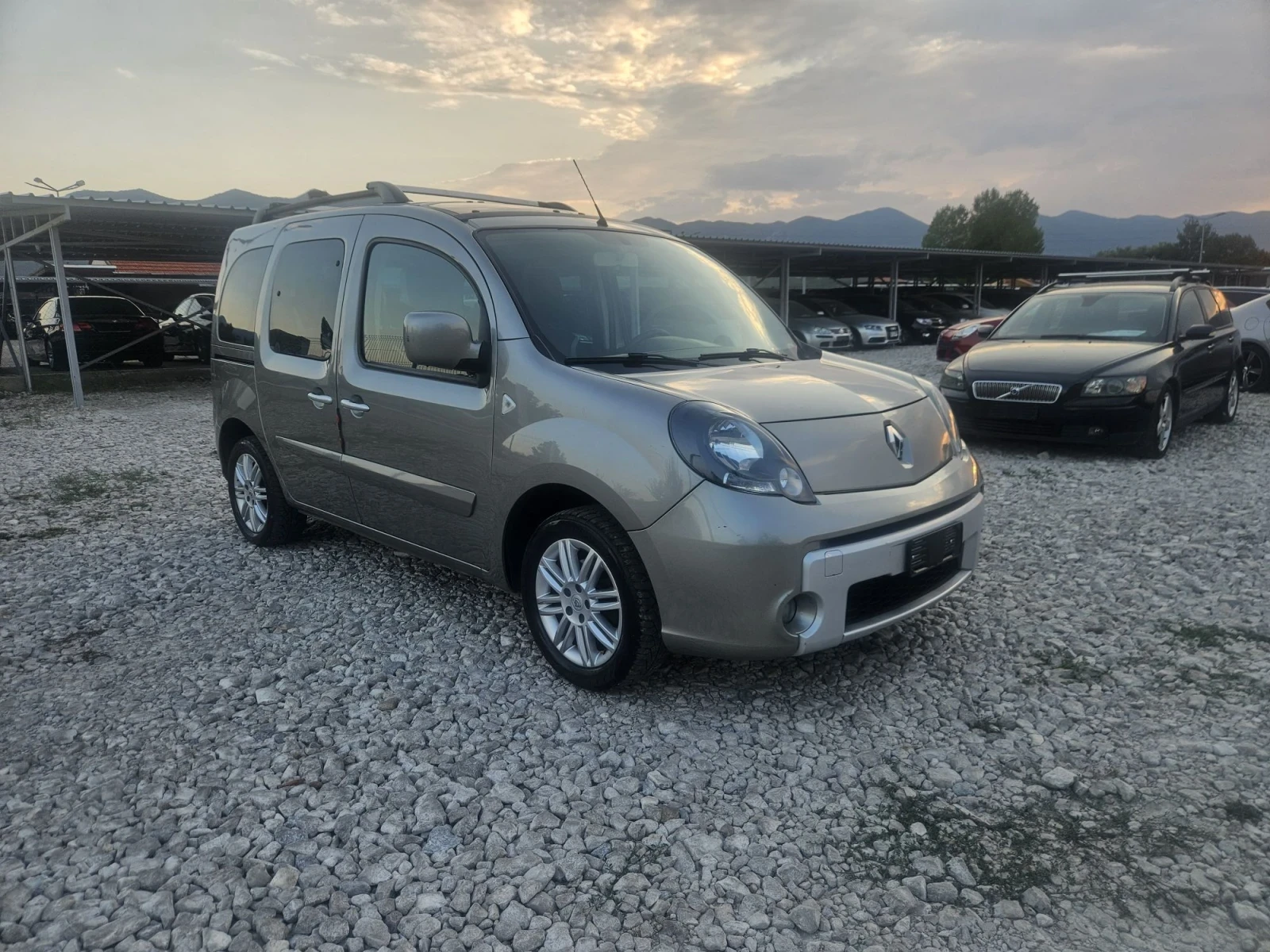 Renault Kangoo Климатик! ТОП, снимка 7 - Автомобили и джипове - 55674595