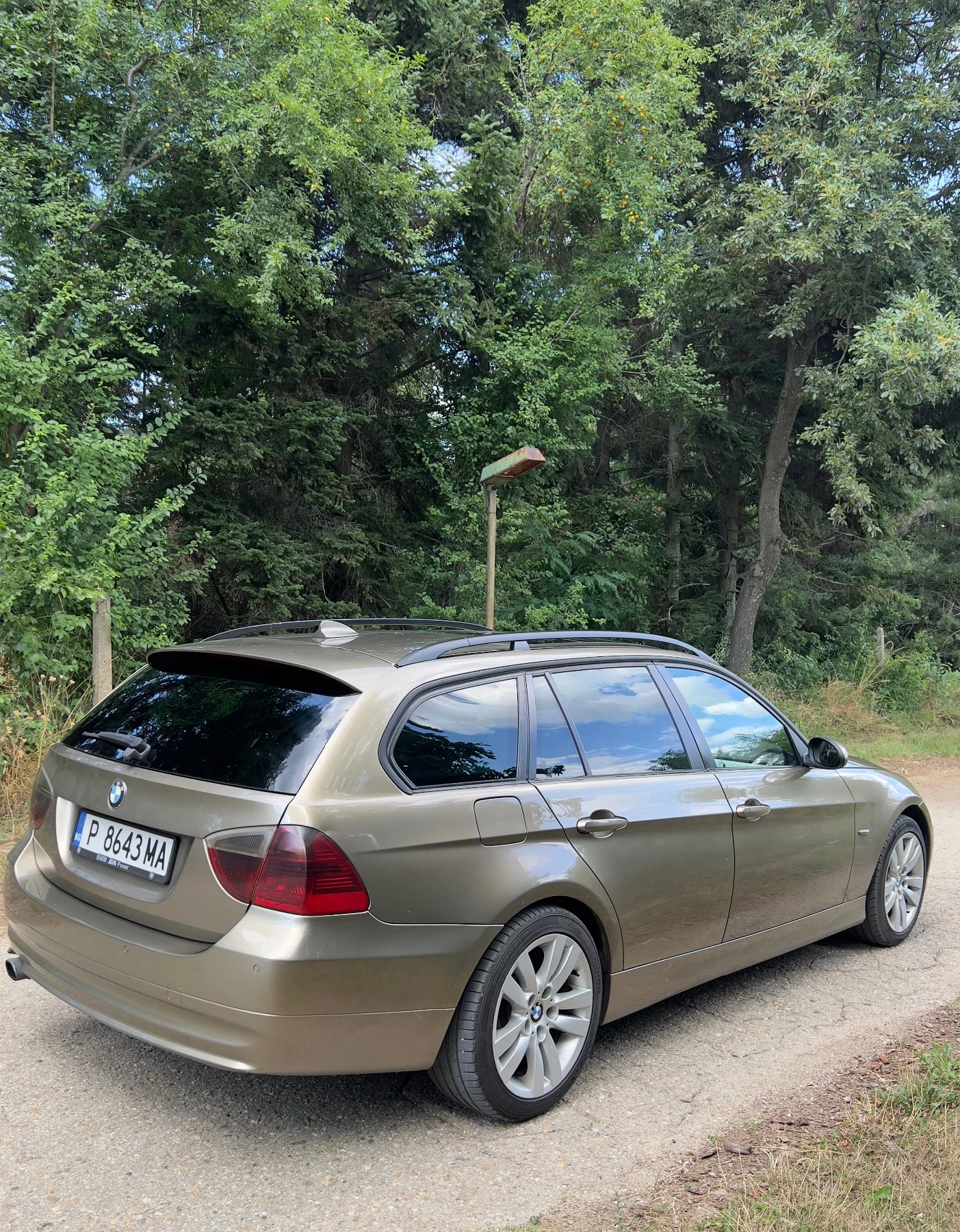 BMW 320 2.0D, снимка 5 - Автомобили и джипове - 55724310