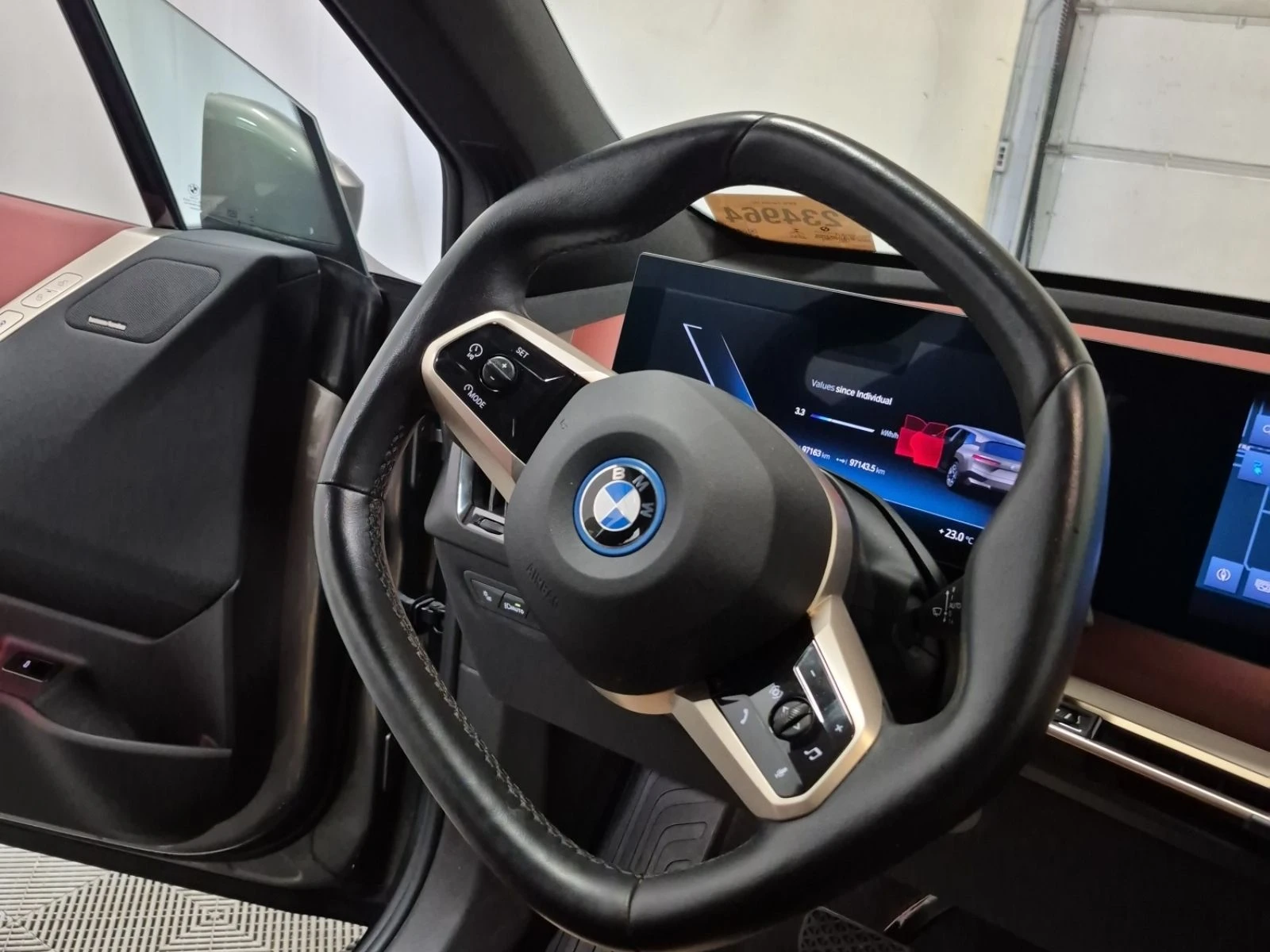 BMW iX Xdrive50* Harman/Kardon* CarPlay* Adaptive* , снимка 8 - Автомобили и джипове - 55755260