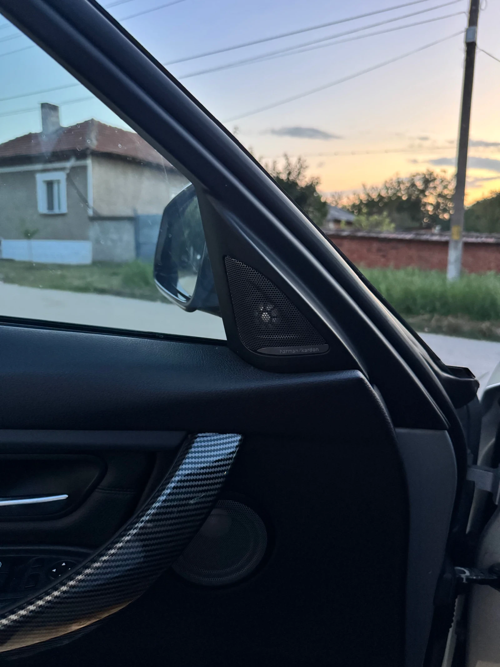 BMW 330 HK / M pack / HeadUp / Pano, снимка 8 - Автомобили и джипове - 55809476