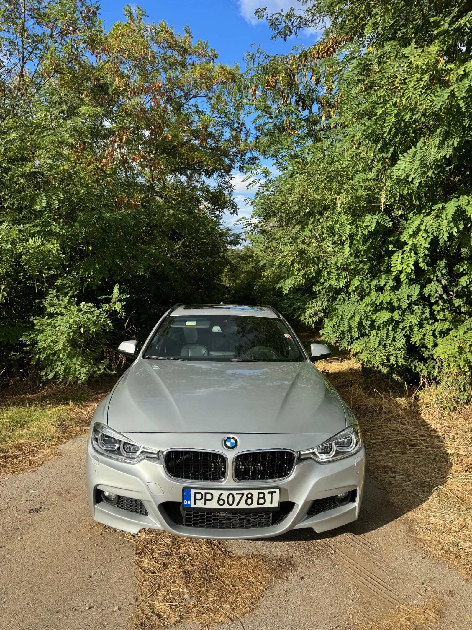 BMW 330 М пакет, Хедъп, Пано, Волан с подгрев, снимка 3 - Автомобили и джипове - 55932689