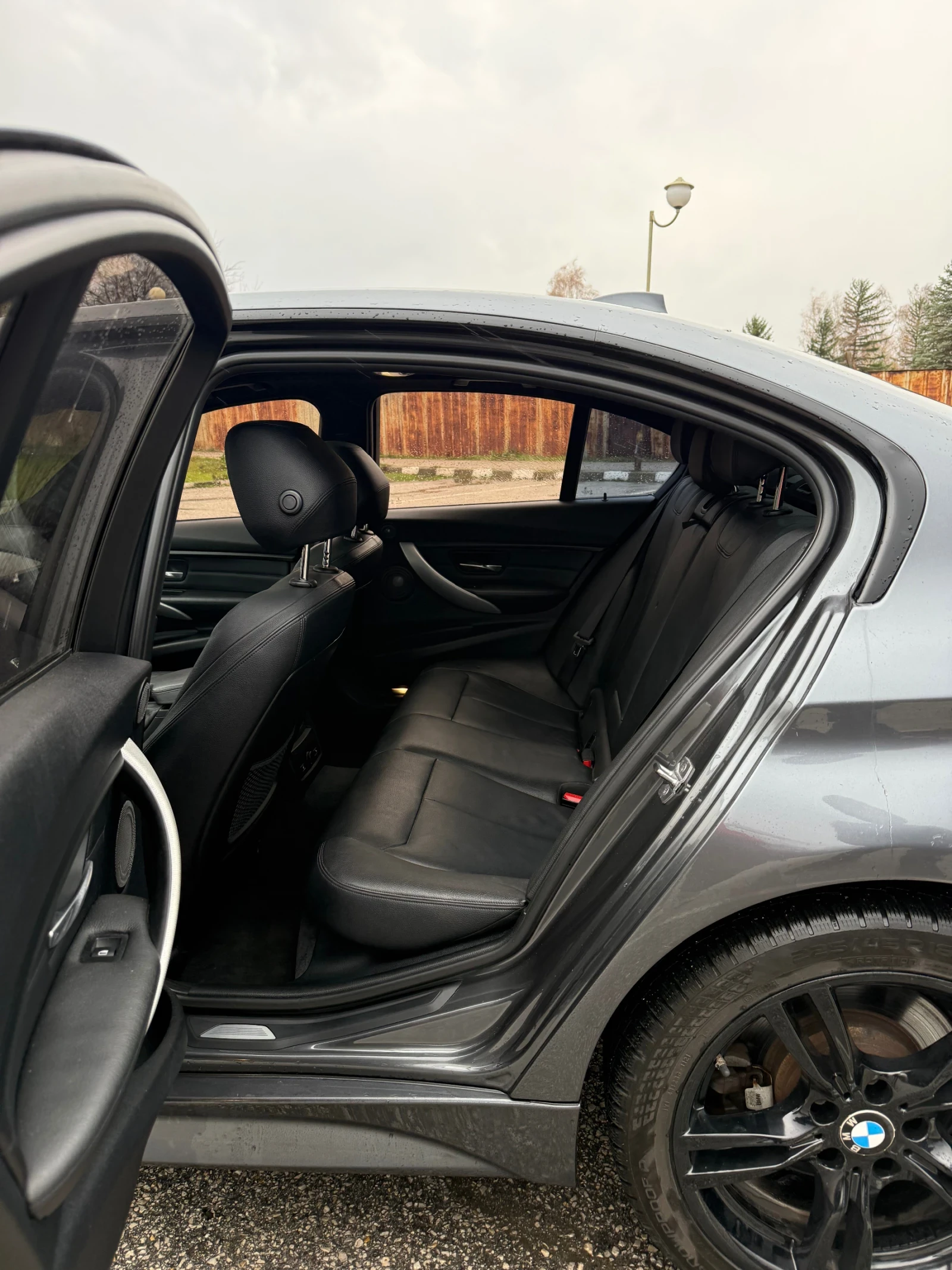 BMW 335 F30 Xdrive Mpacket, снимка 9 - Автомобили и джипове - 55807901