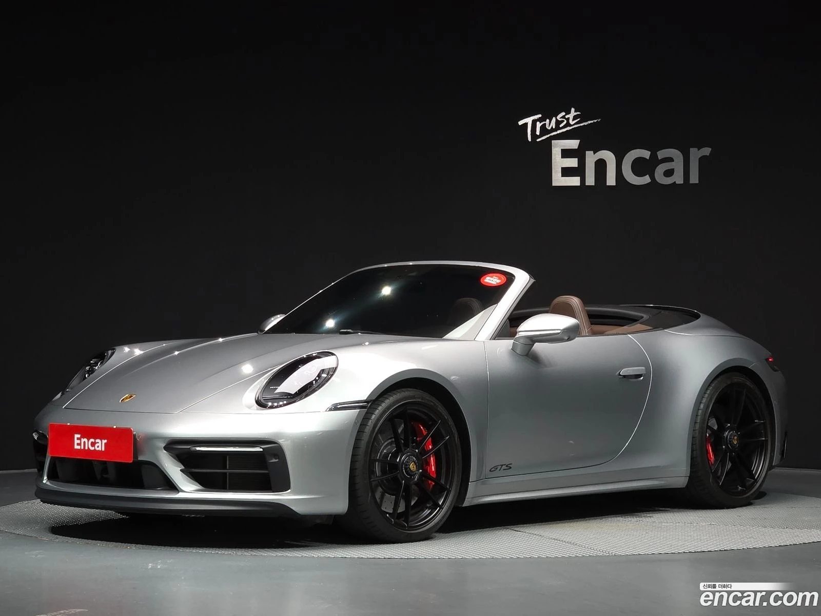 Porsche 911 Carrera 4 GTS Cabriolet