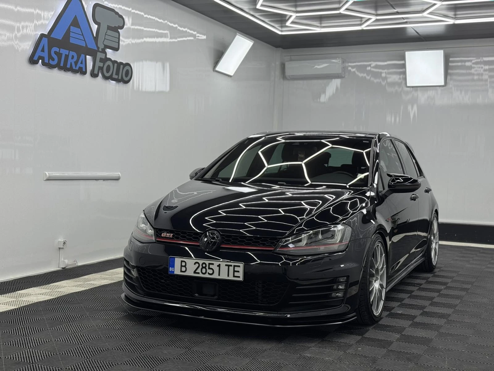 VW Golf GTI, снимка 11 - Автомобили и джипове - 56617765