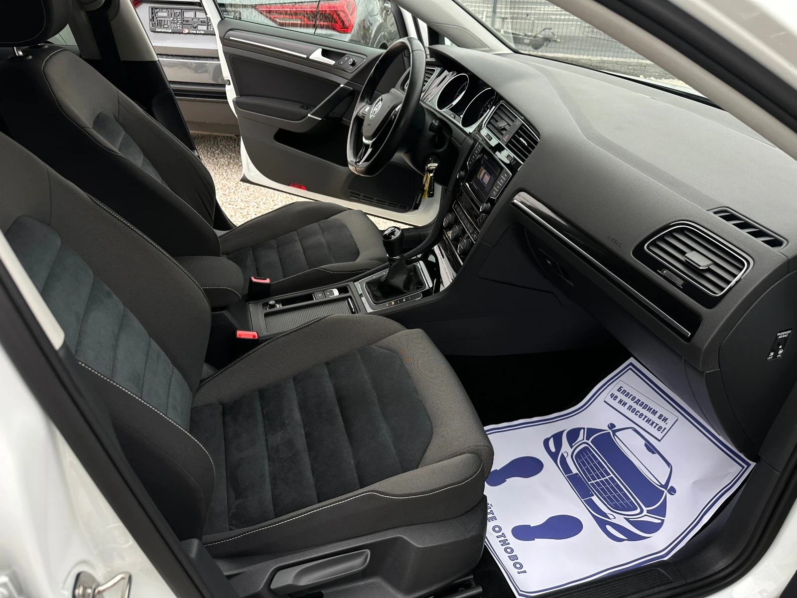 VW Golf Highline* Xenon* Камера* , снимка 11 - Автомобили и джипове - 56707254