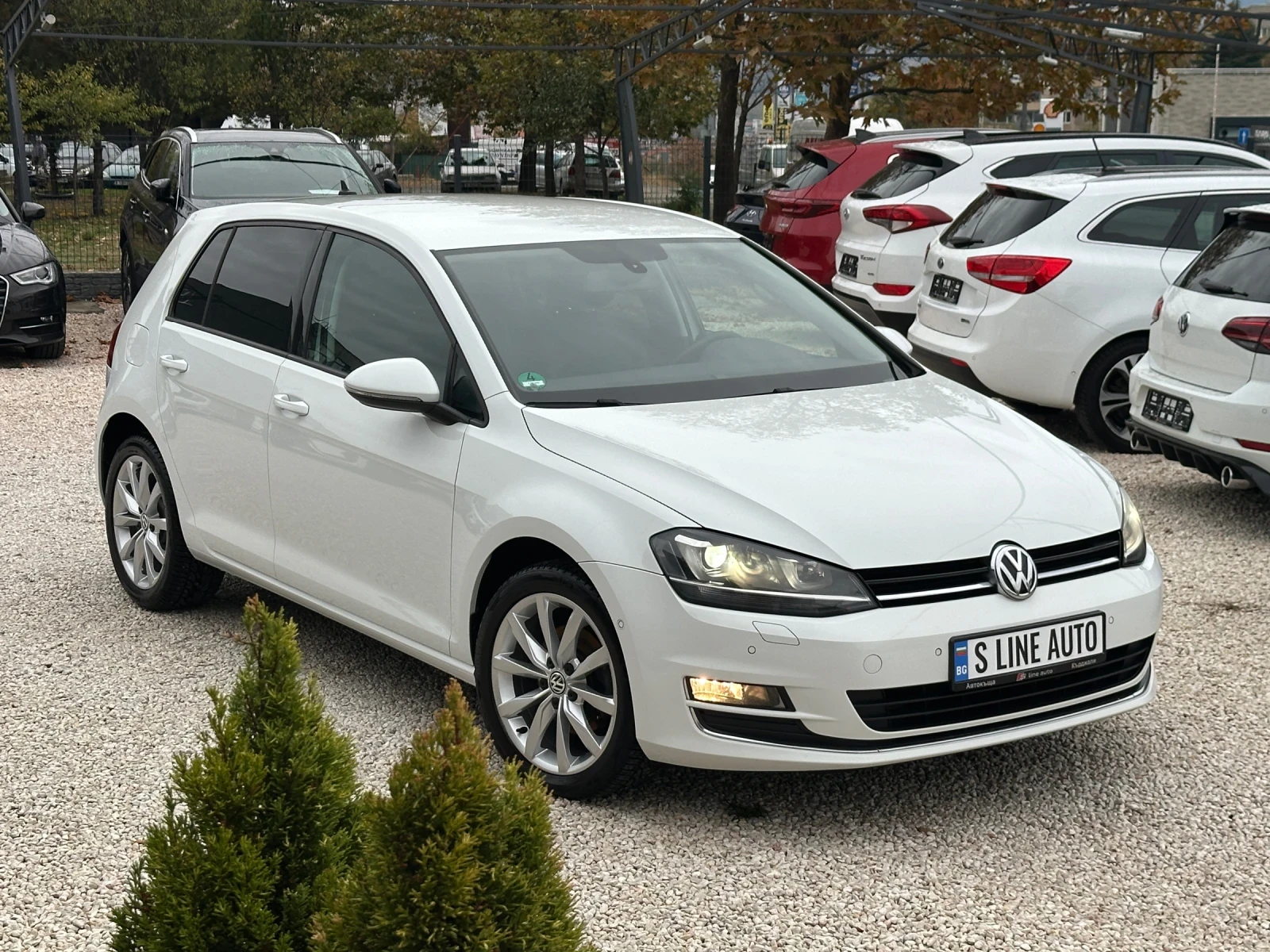 VW Golf Highline* Xenon* Камера* , снимка 3 - Автомобили и джипове - 56707254