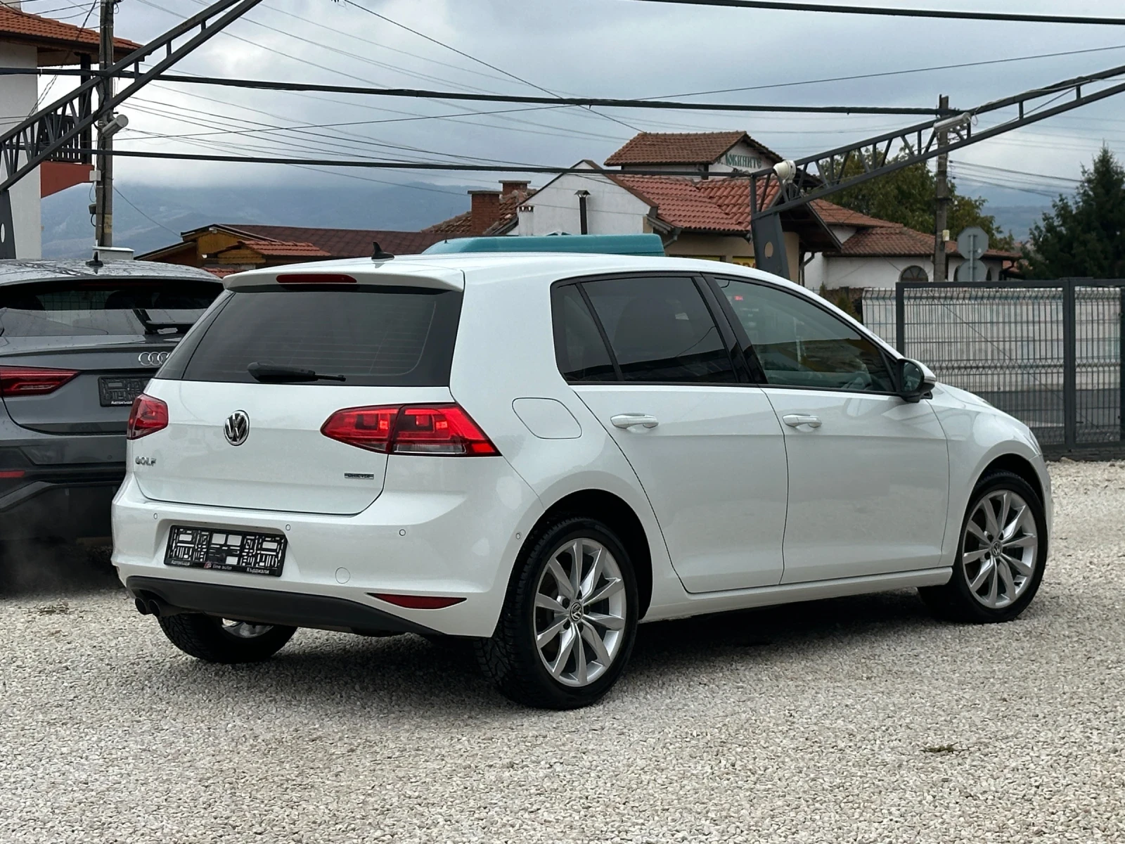 VW Golf Highline* Xenon* Камера* , снимка 4 - Автомобили и джипове - 56707254