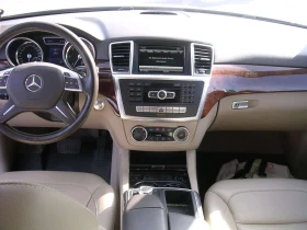 Mercedes-Benz ML 350 DIESEL * BlueTec * Фиксирана цена до БГ * CARFAX, снимка 6