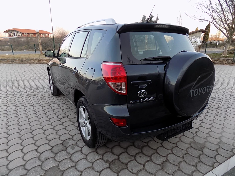 Toyota Rav4 2.2D4D4X4 136KS, снимка 7 - Автомобили и джипове - 48585283