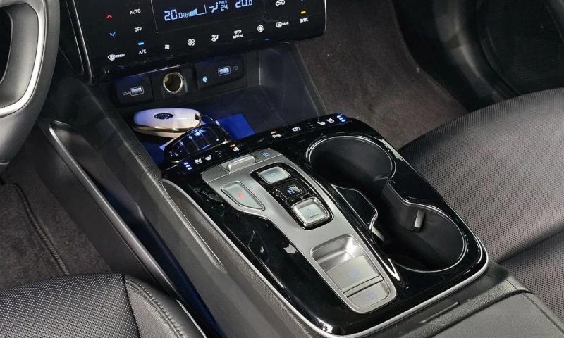 Hyundai Tucson Gasoline 1.6 Turbo 2WD Inspiration, снимка 9 - Автомобили и джипове - 52046179