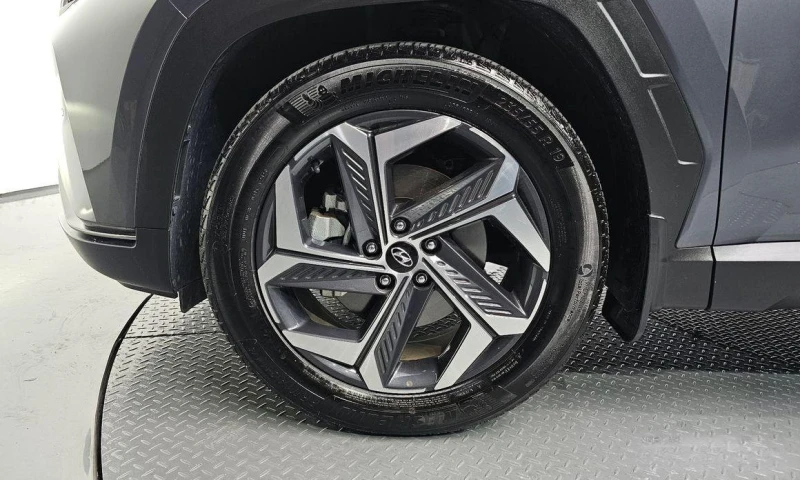 Hyundai Tucson Gasoline 1.6 Turbo 2WD Inspiration, снимка 5 - Автомобили и джипове - 52046179