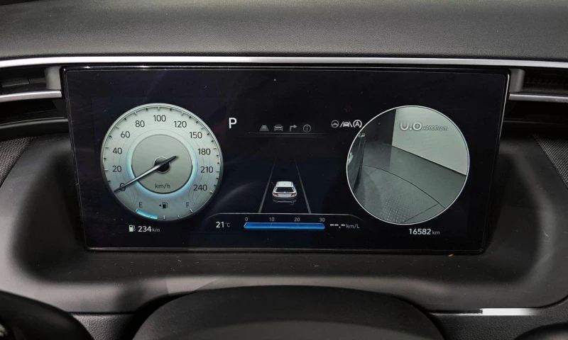 Hyundai Tucson Gasoline 1.6 Turbo 2WD Inspiration, снимка 8 - Автомобили и джипове - 52046179