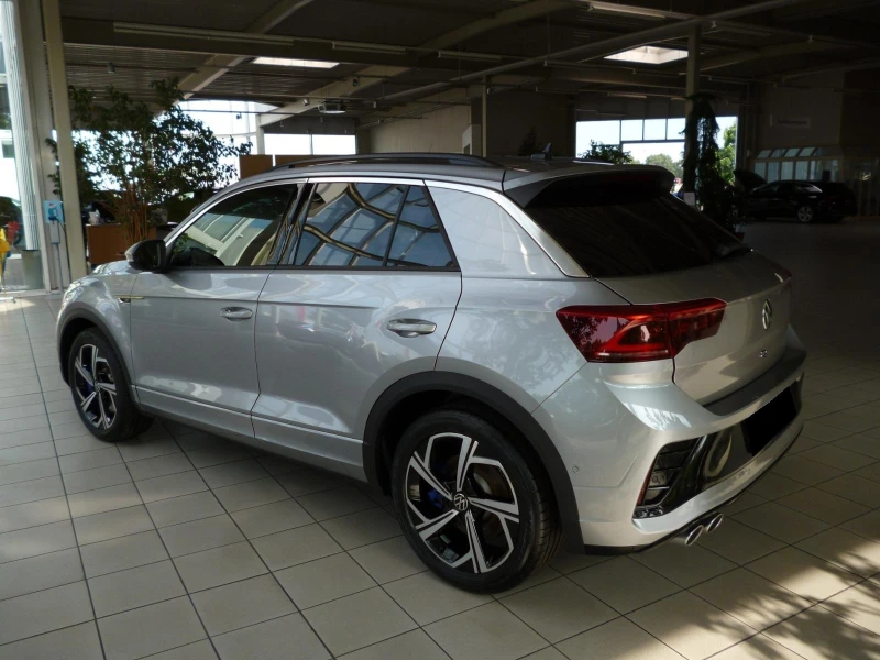 VW T-Roc R* 4M* DISTR* LED* CAM* CARPLAY* , снимка 3 - Автомобили и джипове - 52445001