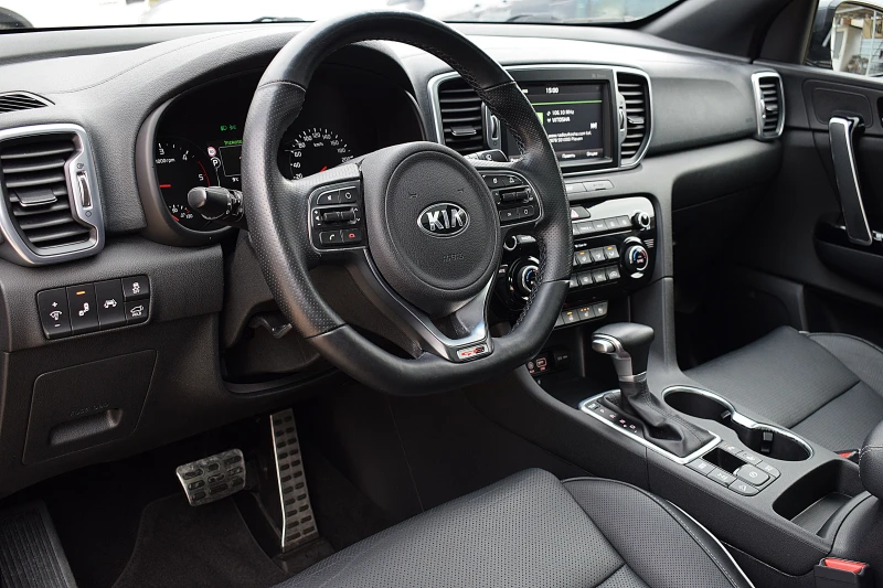 Kia Sportage  2.0ШВЕЙЦАРИЯ/GT-line/4x4/ОБДУХВАНЕ/КАМЕРА, снимка 8 - Автомобили и джипове - 52695627