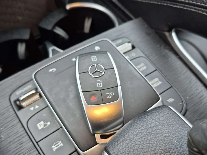 Mercedes-Benz GLE 450 AMG-Line * Един собственик * Без инциденти * CARFA, снимка 10 - Автомобили и джипове - 53557896