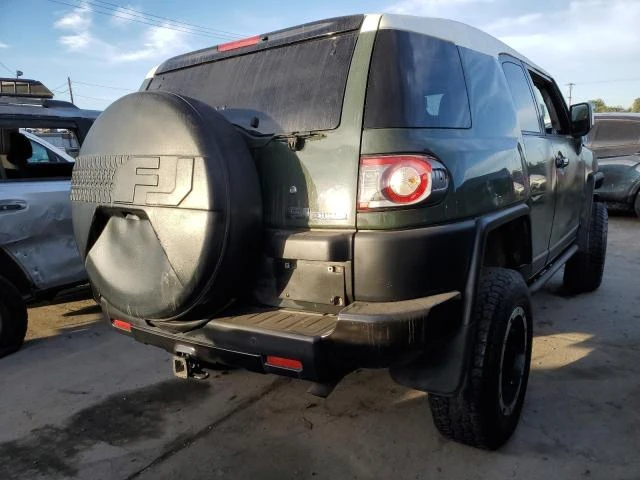 Toyota Fj cruiser * малко километри за модела!, снимка 3 - Автомобили и джипове - 48309494