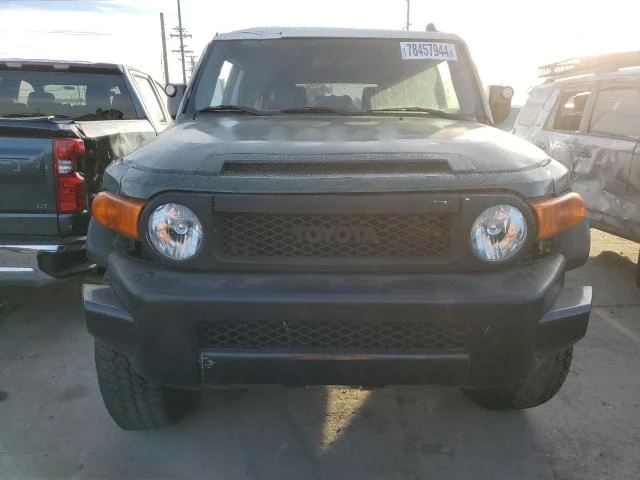 Toyota Fj cruiser * малко километри за модела!, снимка 5 - Автомобили и джипове - 48309494