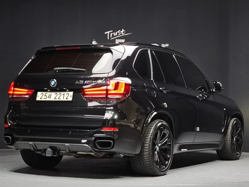 BMW X5 xDrive 40d Black&White Edition| 258к.с.| ВКЛ.ТЕХНО, снимка 2 - Автомобили и джипове - 55649798