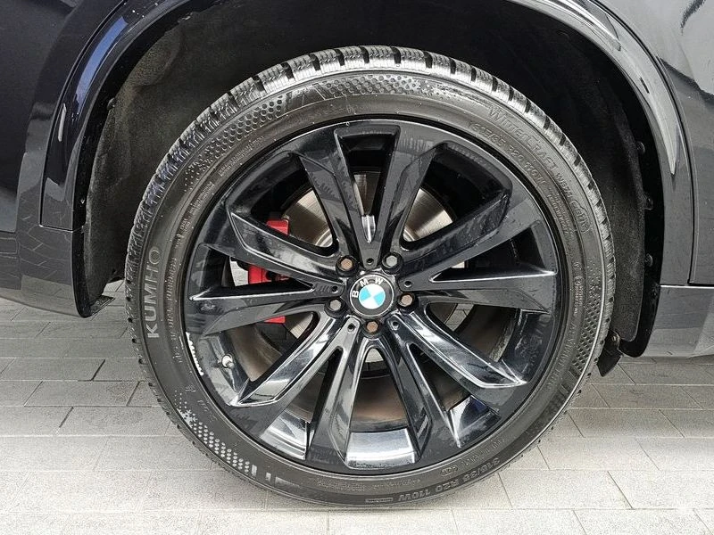 BMW X5 xDrive 40d Black&White Edition| 258к.с.| ВКЛ.ТЕХНО, снимка 5 - Автомобили и джипове - 55649798