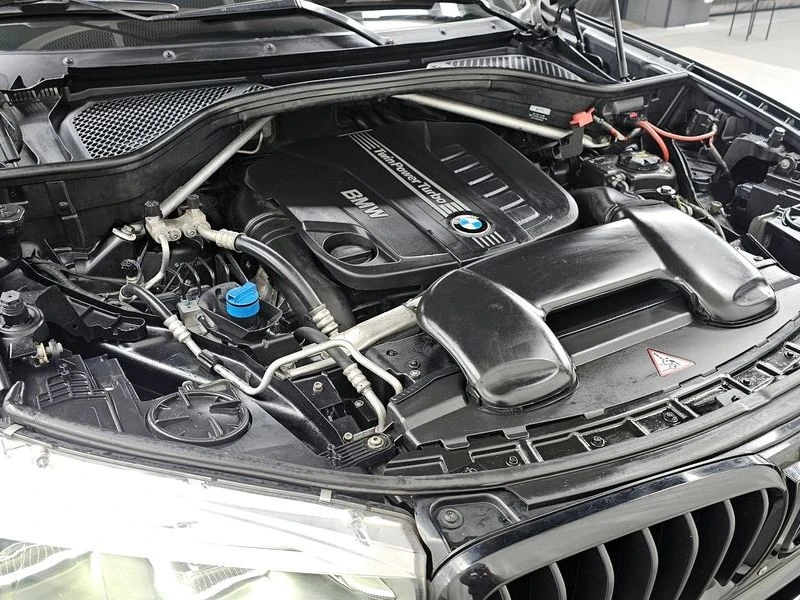 BMW X5 xDrive 40d Black&White Edition| 258к.с.| ВКЛ.ТЕХНО, снимка 6 - Автомобили и джипове - 55649798