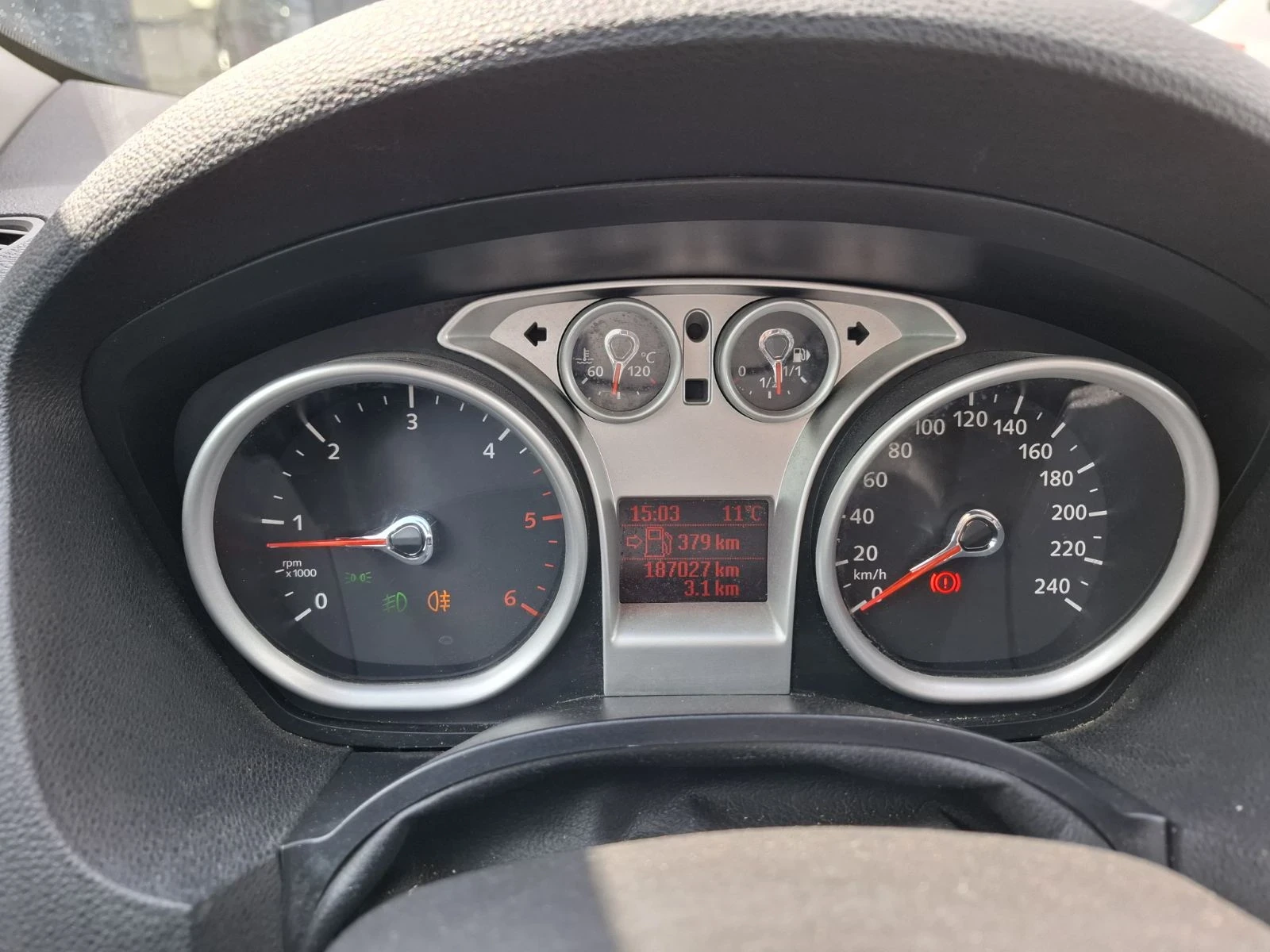 Ford Kuga Djip - изображение 6