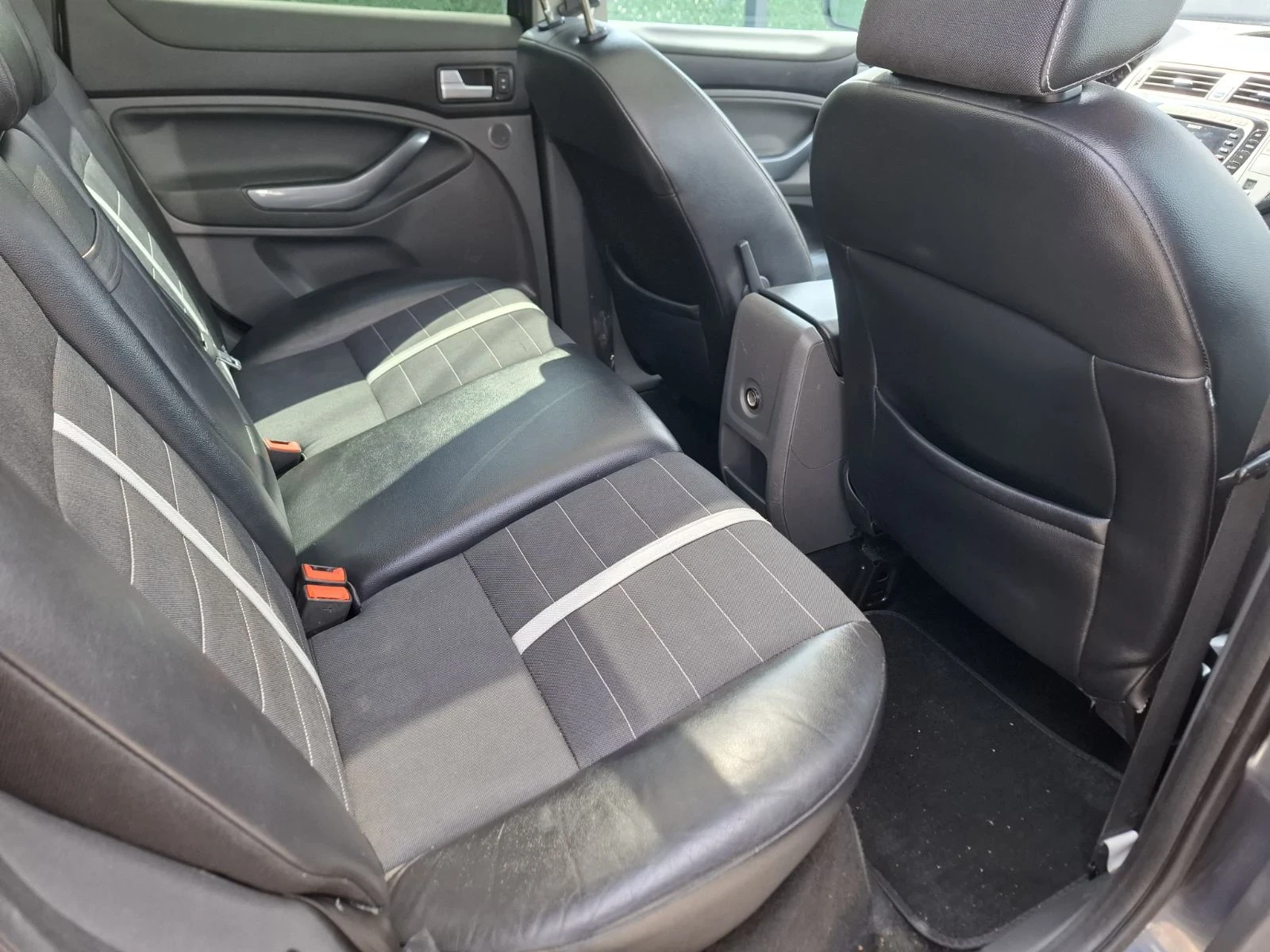 Ford Kuga Djip - изображение 8