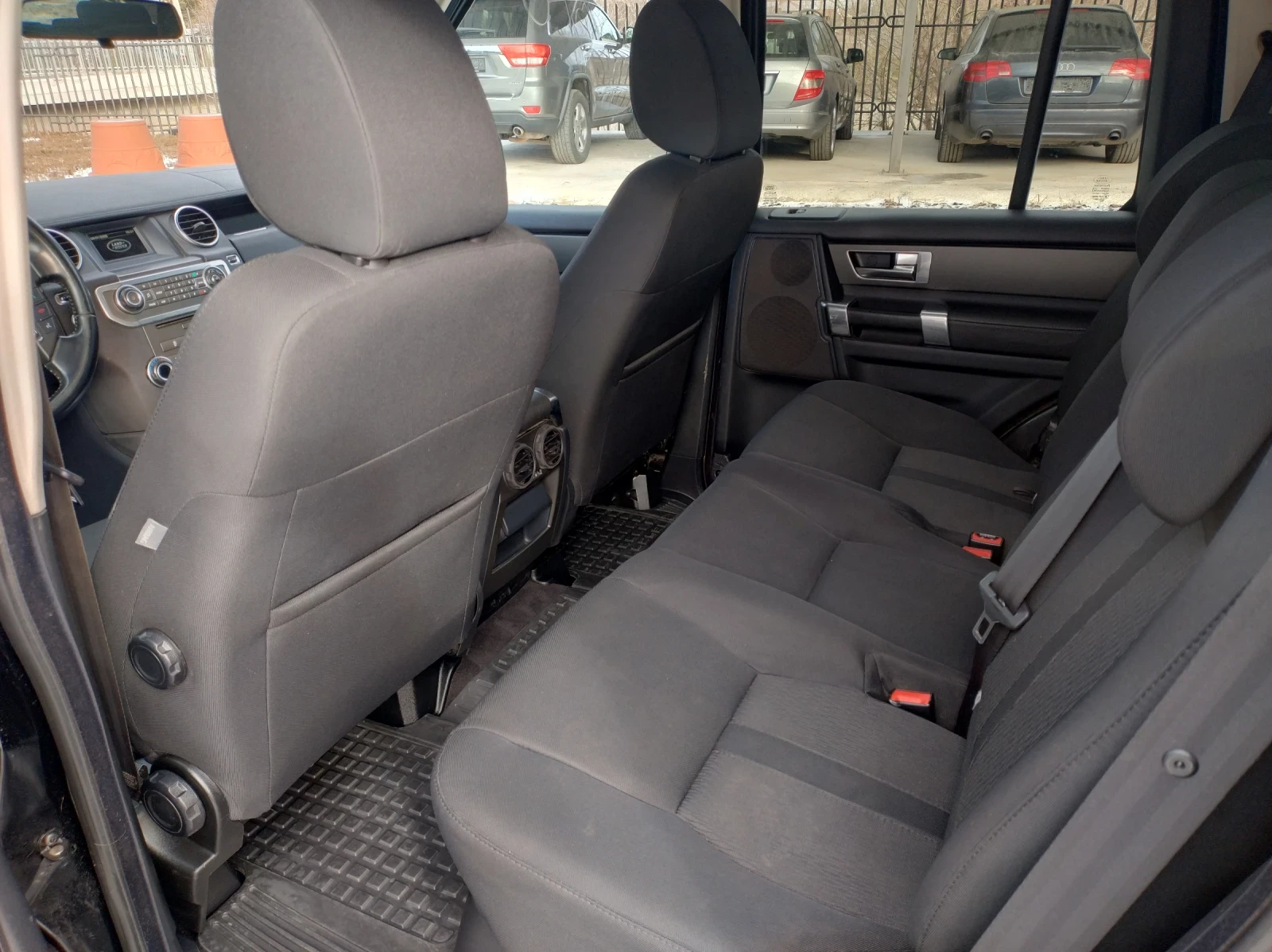 Land Rover Discovery  4 SE 3.0 TDV6 FACE LIFT | Mobile.bg � ����������� 12