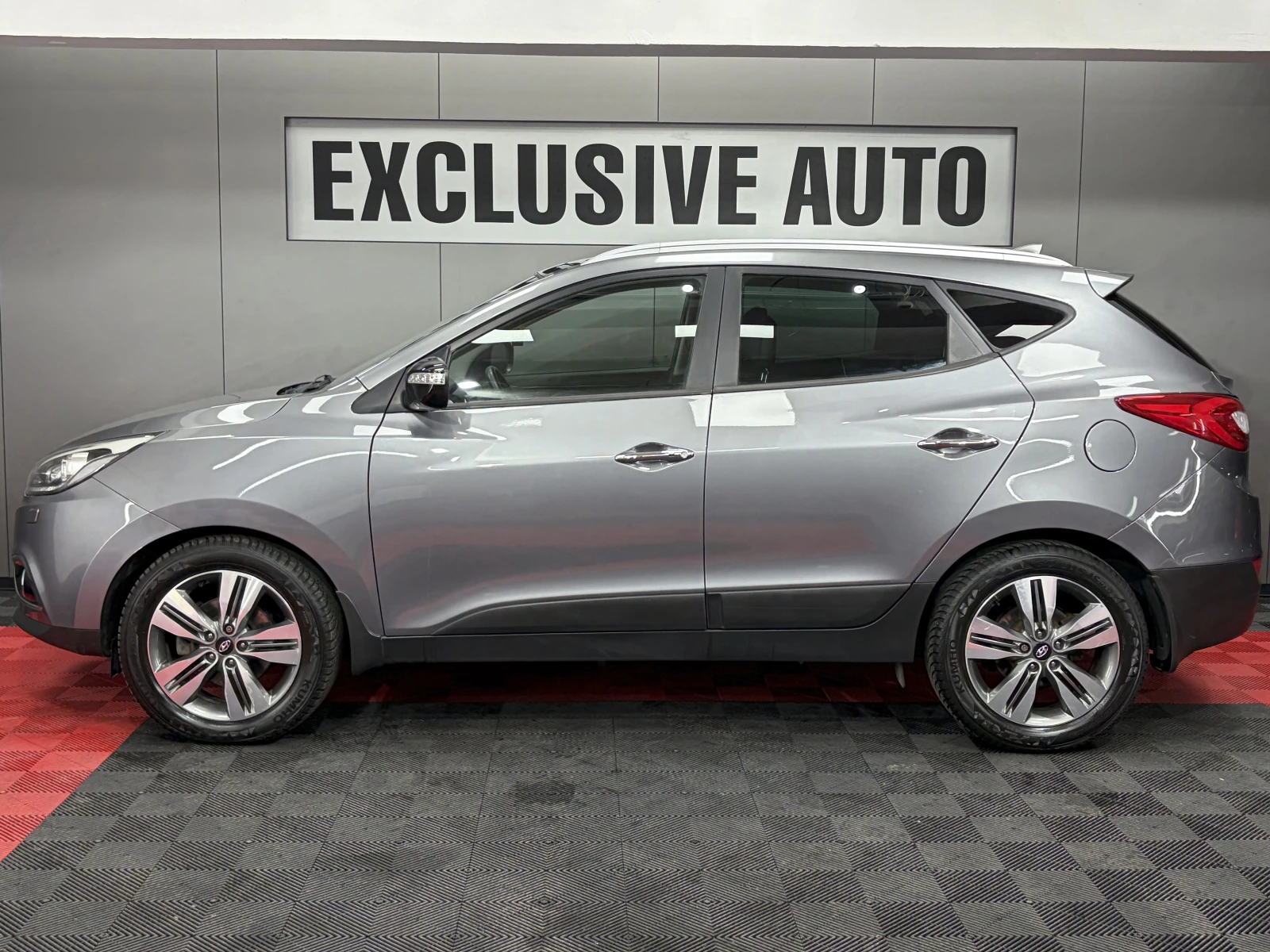 Hyundai IX35 2.0CRDi 4WD AUTOMATIC, снимка 5 - Автомобили и джипове - 53768956