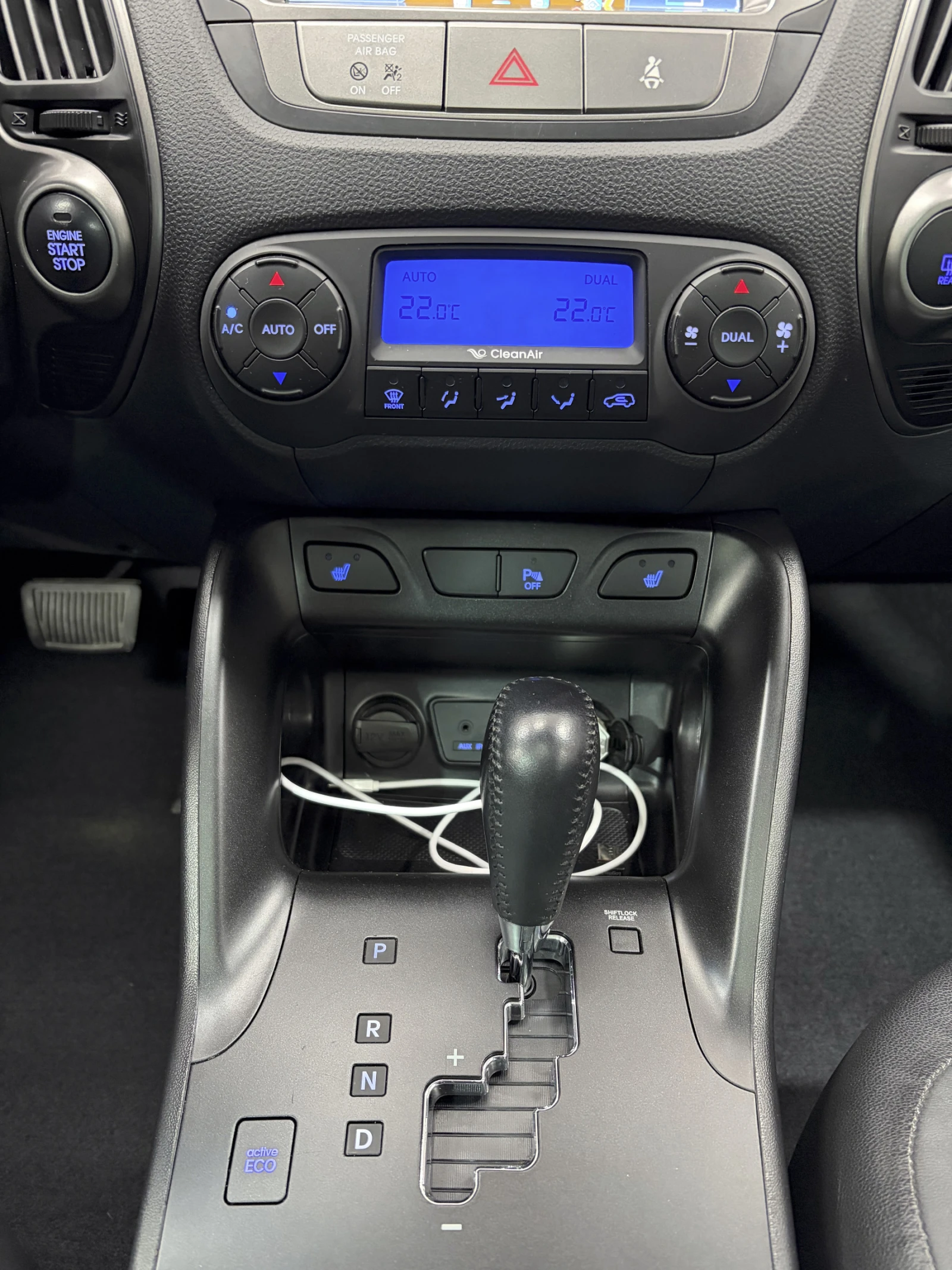 Hyundai IX35 2.0CRDi 4WD AUTOMATIC, снимка 14 - Автомобили и джипове - 53768956