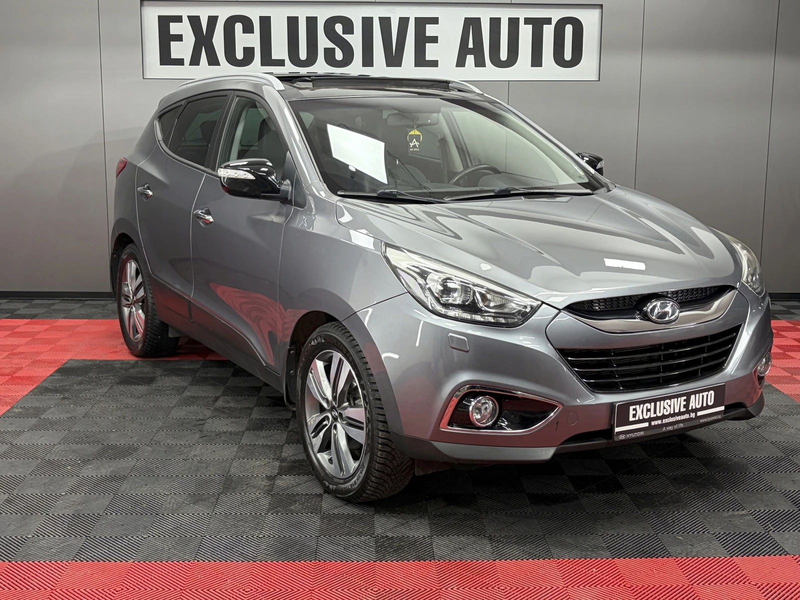 Hyundai IX35 2.0CRDi 4WD AUTOMATIC, снимка 3 - Автомобили и джипове - 53768956