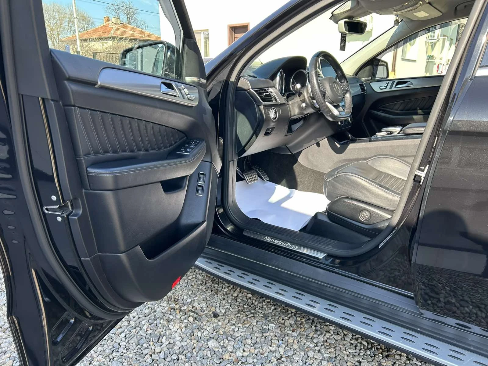 Mercedes-Benz GLE 350 d 4Matik COUPE* AMG-LINE, 9-G TRONIC, CAMERA, HARM, снимка 10 - Автомобили и джипове - 53780361