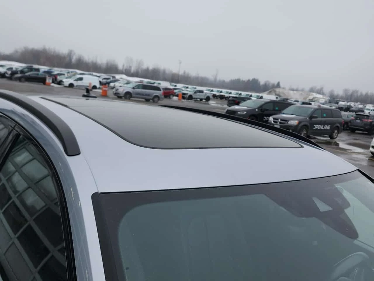 Audi Q3 * KOMFORT * CARFAX * 2 КЛЮЧА * ПАНОРАМА * , снимка 6 - Автомобили и джипове - 54341113