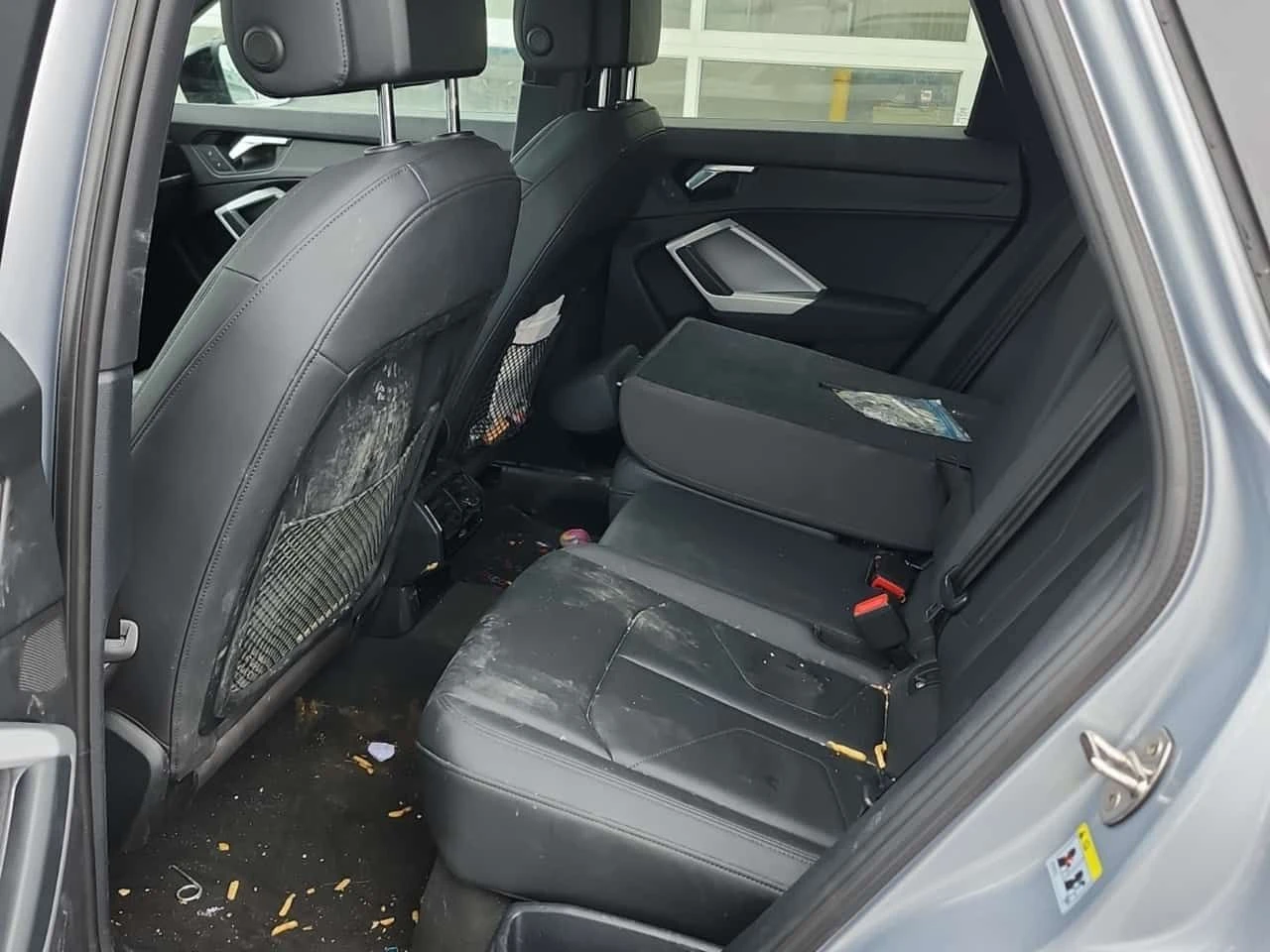 Audi Q3 * KOMFORT * CARFAX * 2 КЛЮЧА * ПАНОРАМА * , снимка 13 - Автомобили и джипове - 54341113