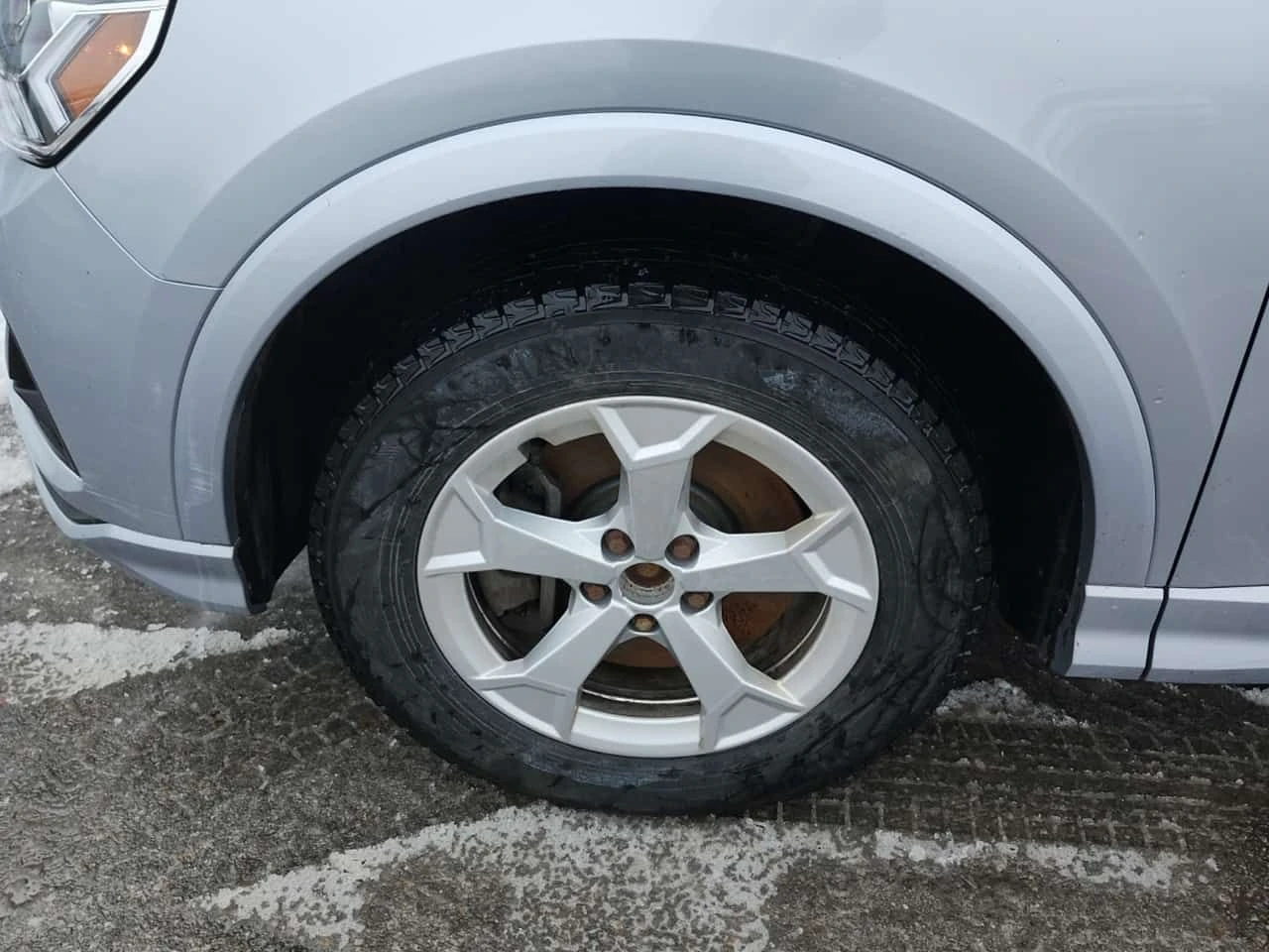 Audi Q3 * KOMFORT * CARFAX * 2 КЛЮЧА * ПАНОРАМА * , снимка 8 - Автомобили и джипове - 54341113