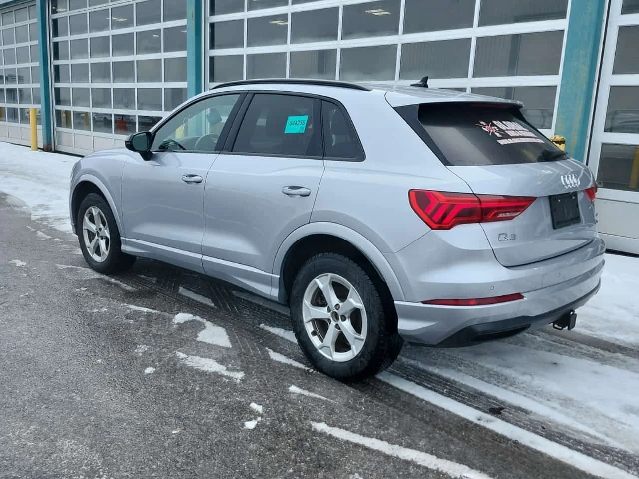 Audi Q3 * KOMFORT * CARFAX * 2 КЛЮЧА * ПАНОРАМА * , снимка 4 - Автомобили и джипове - 54341113