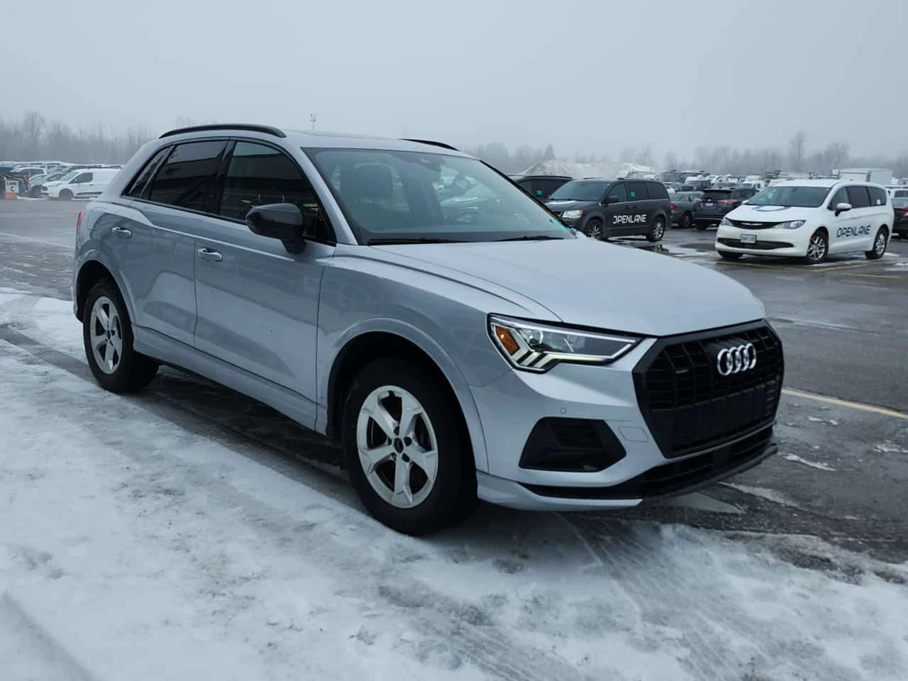 Audi Q3 * KOMFORT * CARFAX * 2 КЛЮЧА * ПАНОРАМА * , снимка 2 - Автомобили и джипове - 54341113