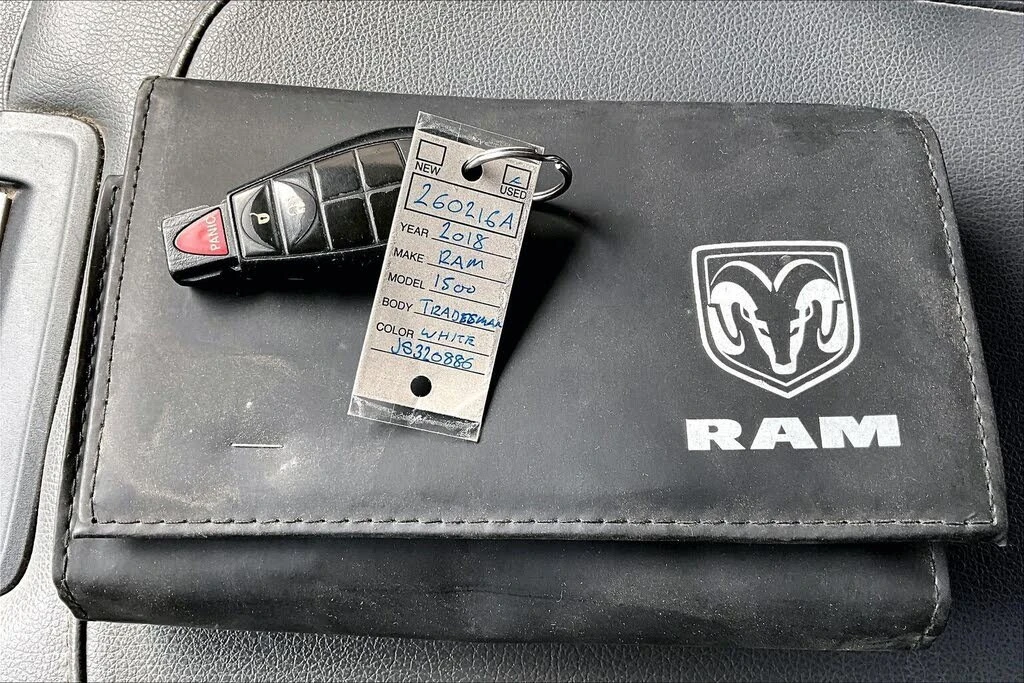 Dodge RAM 1500 SXT* Quad Cab* 4WD* АвтоКредит* (ЦЕНА ДО БГ), снимка 11 - Автомобили и джипове - 54359994