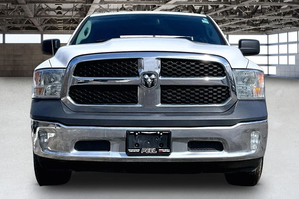 Dodge RAM 1500 SXT* Quad Cab* 4WD* АвтоКредит* (ЦЕНА ДО БГ), снимка 2 - Автомобили и джипове - 54359994