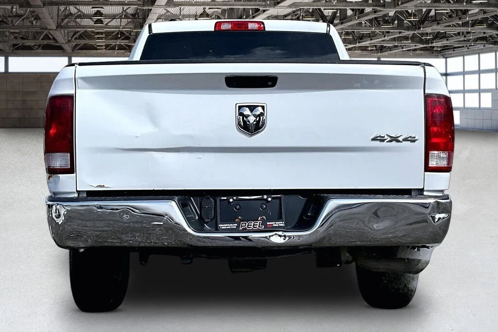 Dodge RAM 1500 SXT* Quad Cab* 4WD* АвтоКредит* (ЦЕНА ДО БГ), снимка 4 - Автомобили и джипове - 54359994