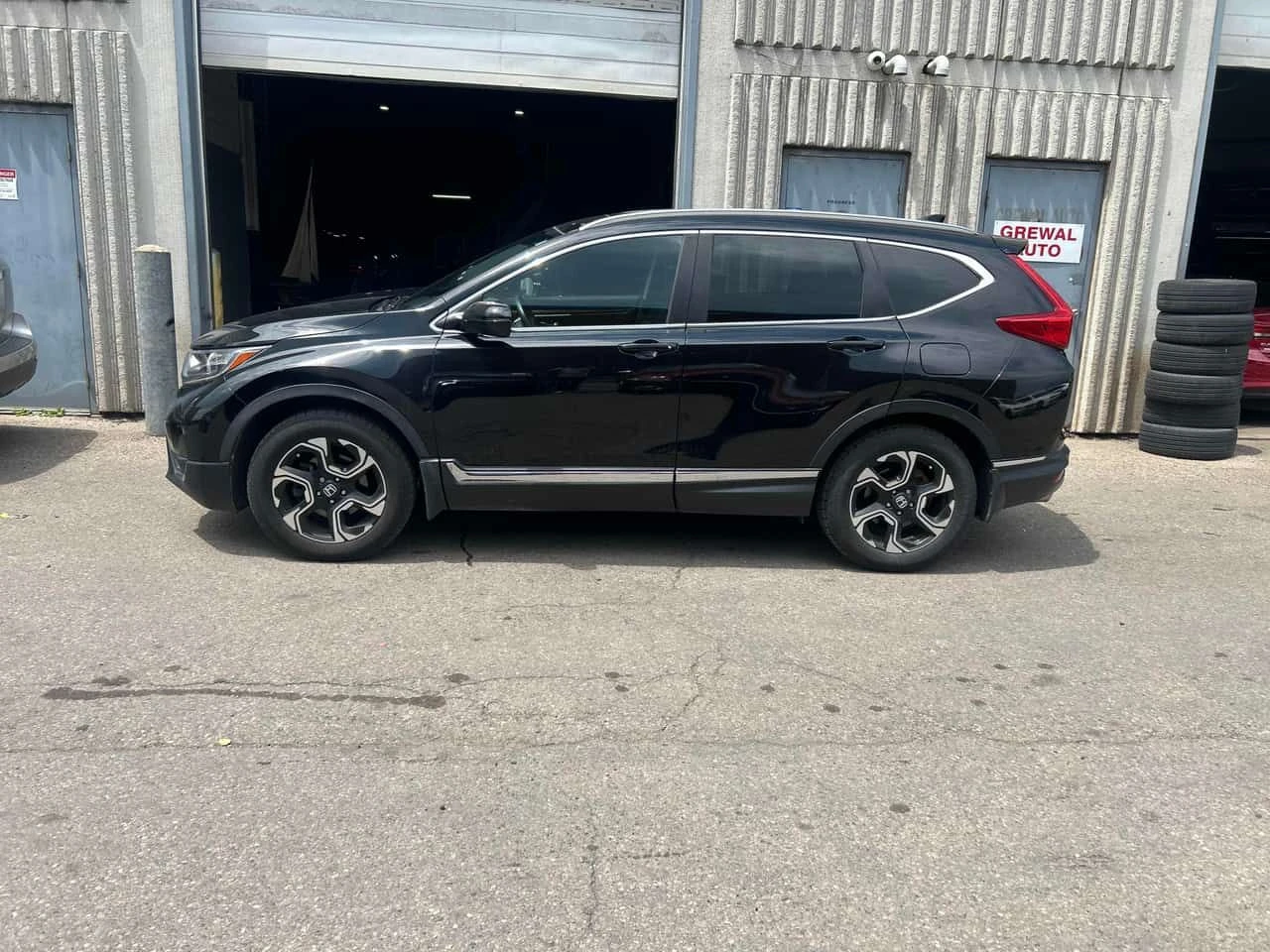 Honda Cr-v * Touring * CARFAX * ПАНО * KEYLESS * ПОДГРЕВИ, снимка 2 - Автомобили и джипове - 55257459