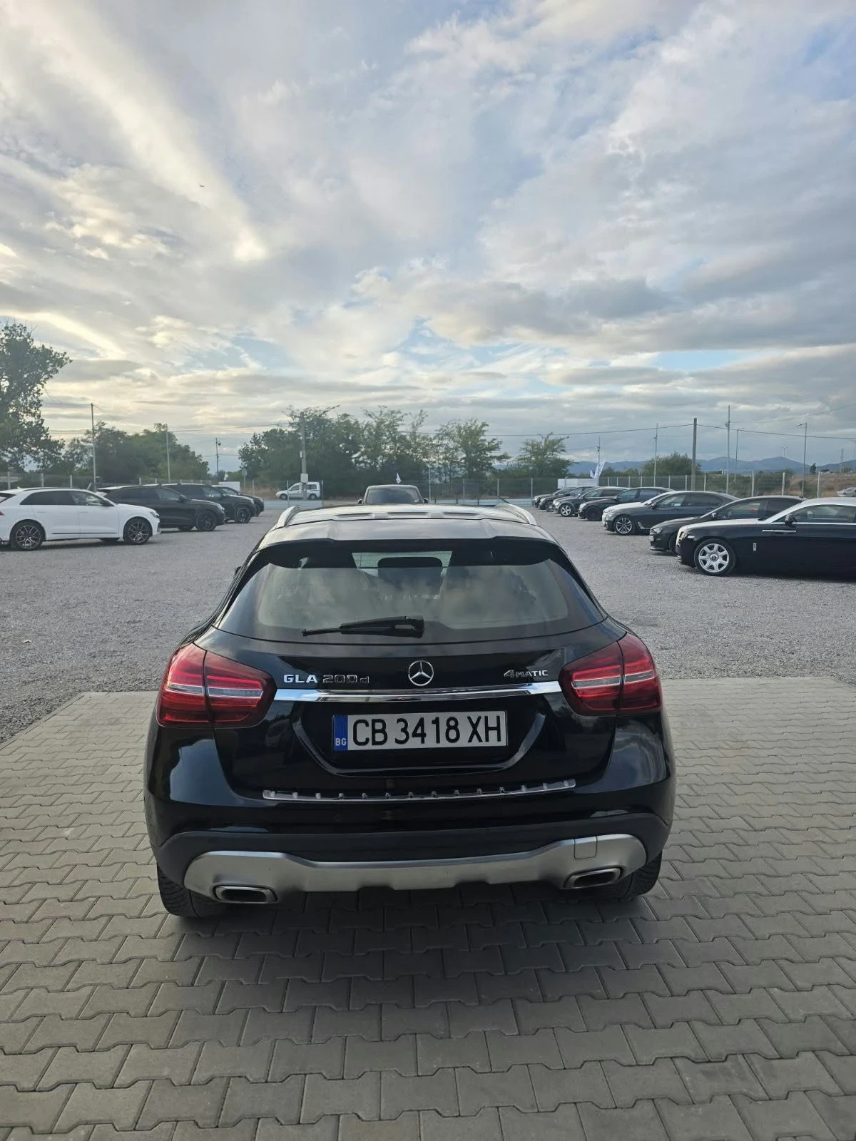 Mercedes-Benz GLA 200 4matic, снимка 6 - Автомобили и джипове - 56217161