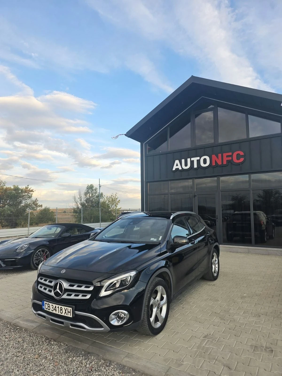 Mercedes-Benz GLA 200 4matic, снимка 2 - Автомобили и джипове - 56217161