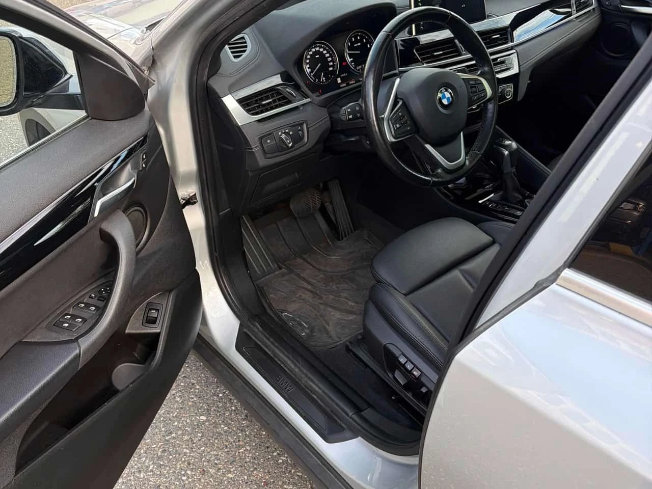 BMW X2 XDRIVE28I | CARFAX | ���������� ��� ������������  | Mobile.bg � ����������� 7