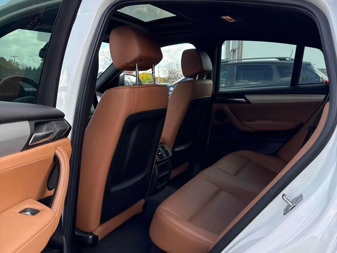 BMW X4 * xDrive28i * CARFAX * ����� �� ����������� *  | Mobile.bg � ����������� 10
