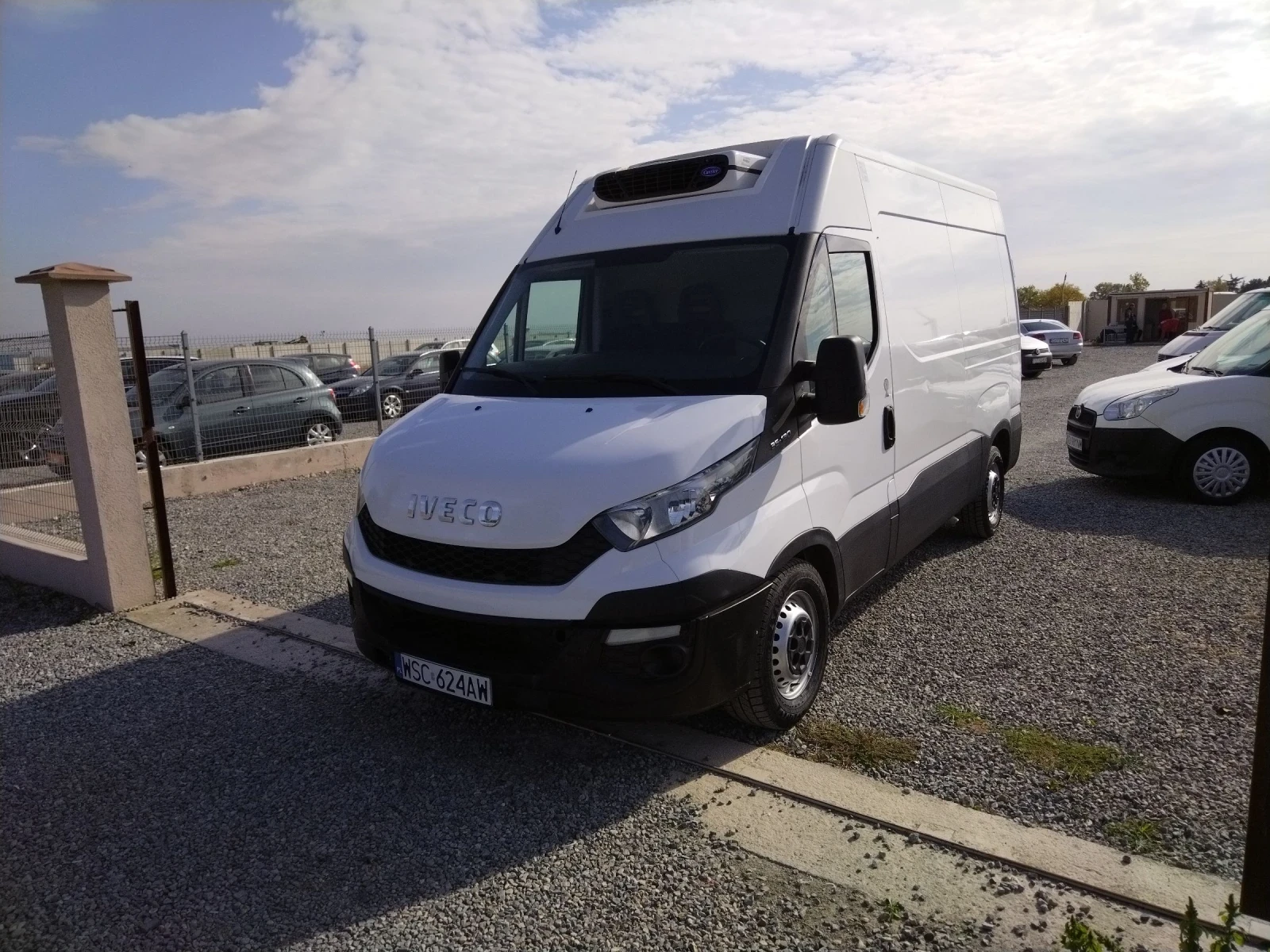 Iveco 35s13 2300куб.см-126к.с.-6 скорости-климатик-хладилен - изображение 3