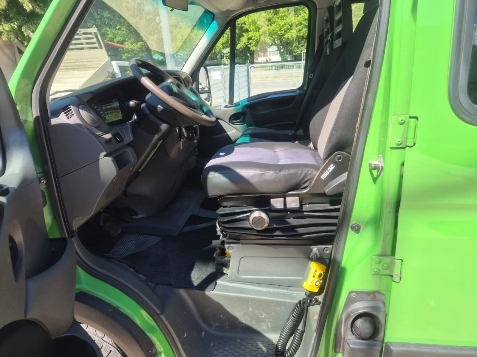 Iveco 35c13 7места швейцарски , снимка 14 - Бусове и автобуси - 54422900