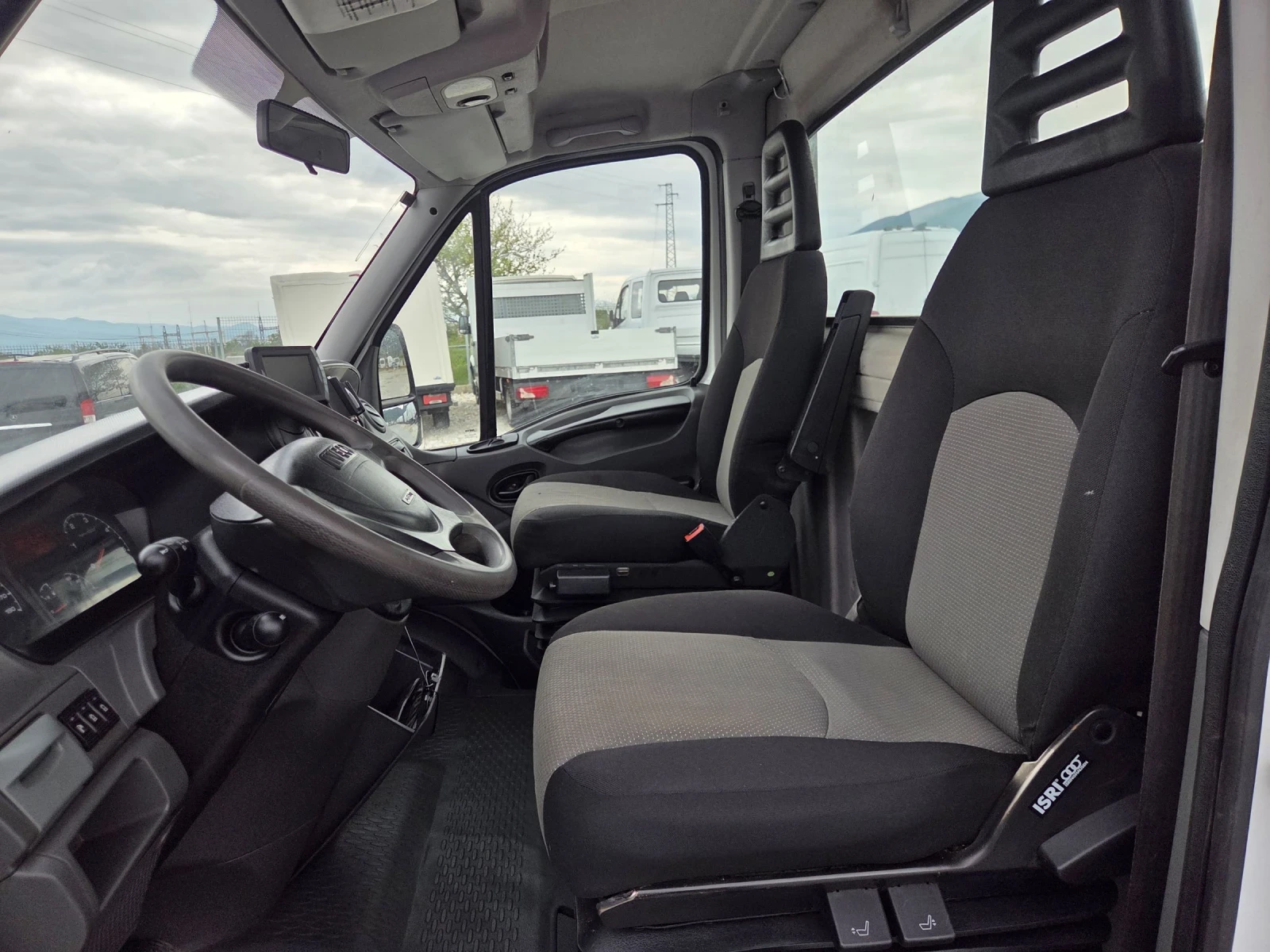 Iveco Daily 35c21, Климатик, 4.30 метра, До 3.5 тона, снимка 8 - Бусове и автобуси - 54458461