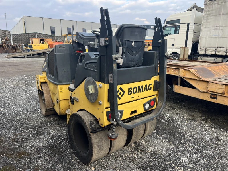 Валяк BOMAG BW 120AC5, За Асфалт, снимка 4 - Индустриална техника - 49201482